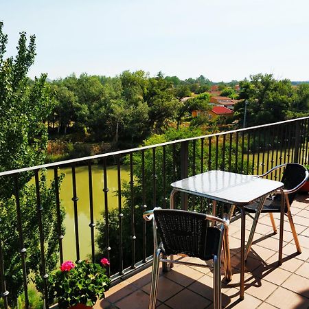 Hotel Puerta Del Arco Tudela de Duero Buitenkant foto