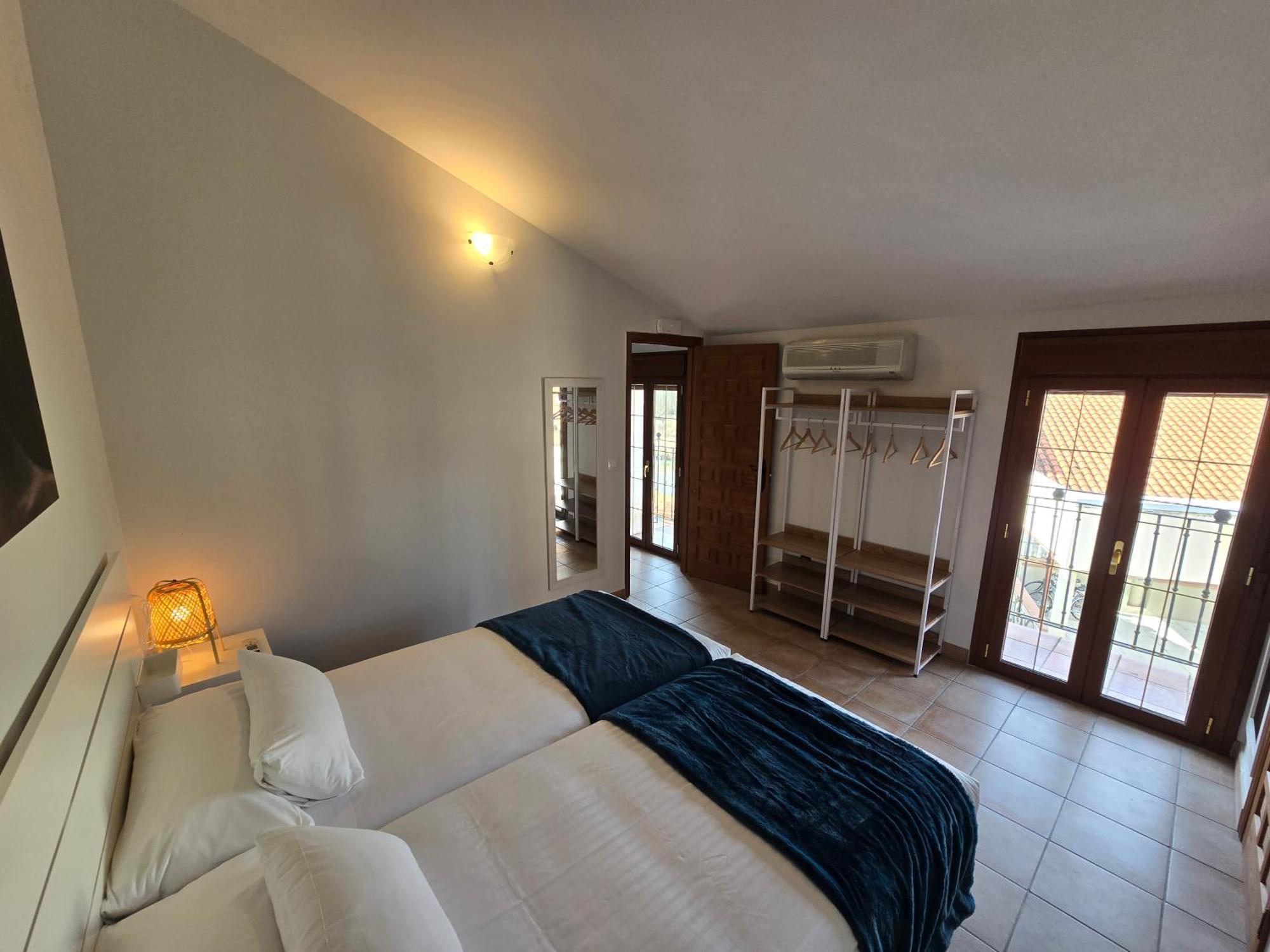Hotel Puerta Del Arco Tudela de Duero Buitenkant foto