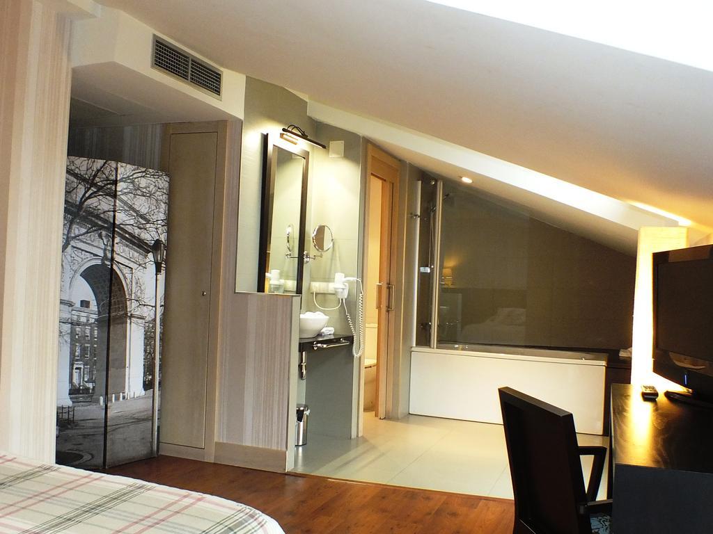 Hotel Puerta Del Arco Tudela de Duero Buitenkant foto