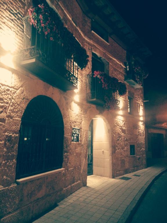 Hotel Puerta Del Arco Tudela de Duero Buitenkant foto