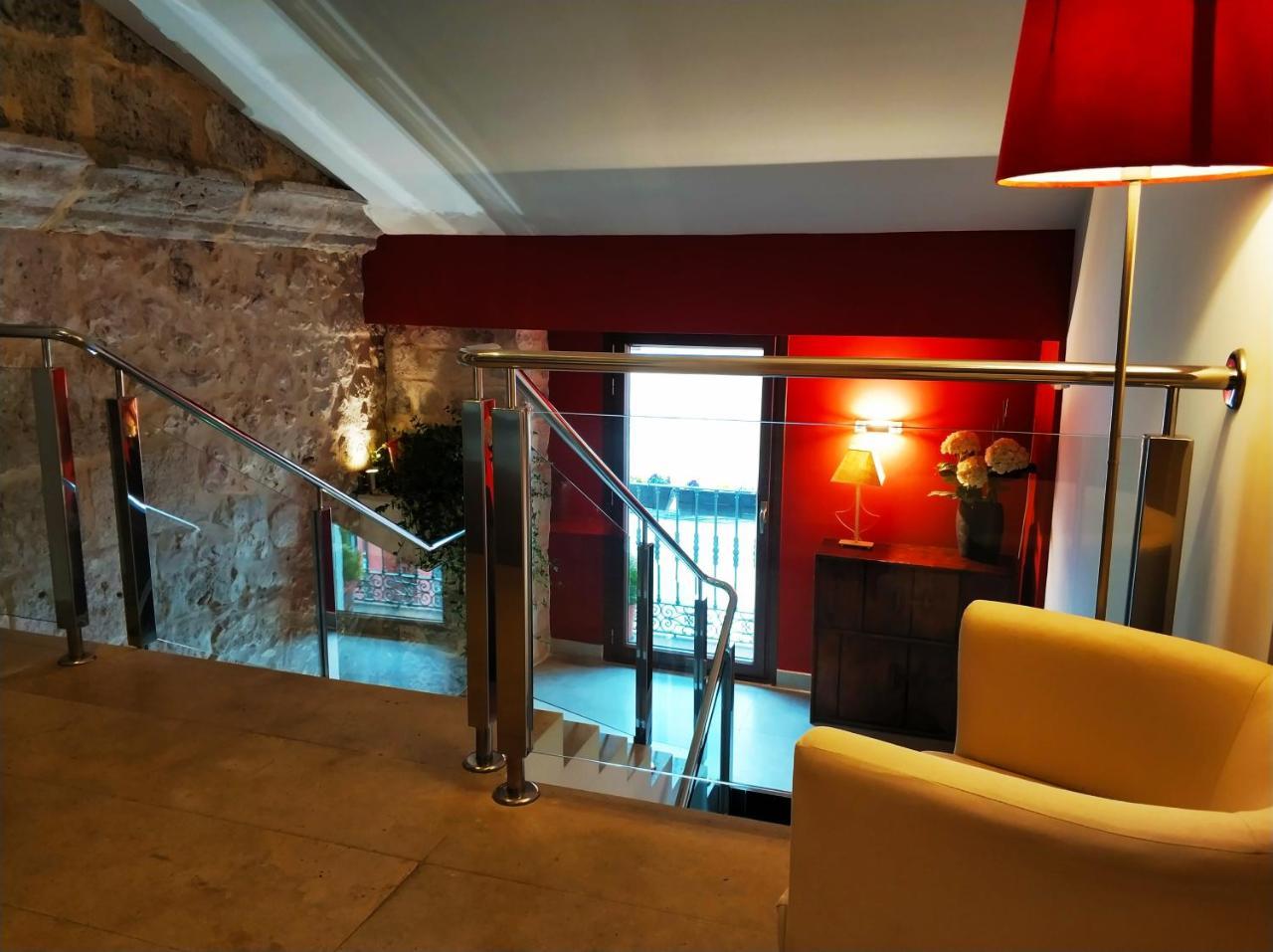 Hotel Puerta Del Arco Tudela de Duero Buitenkant foto