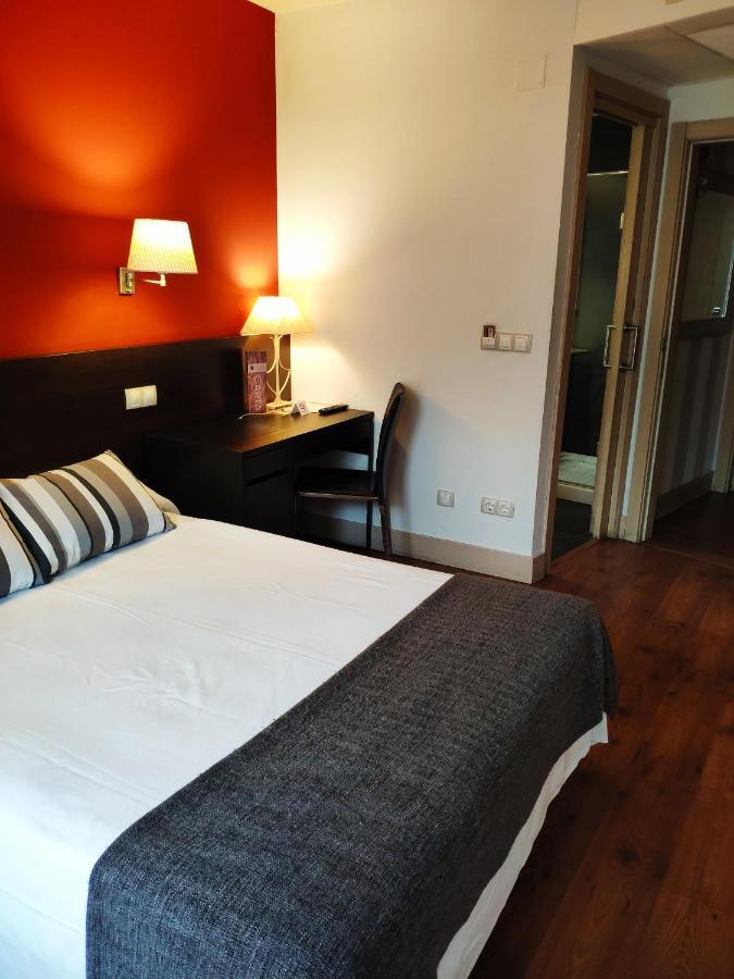 Hotel Puerta Del Arco Tudela de Duero Buitenkant foto